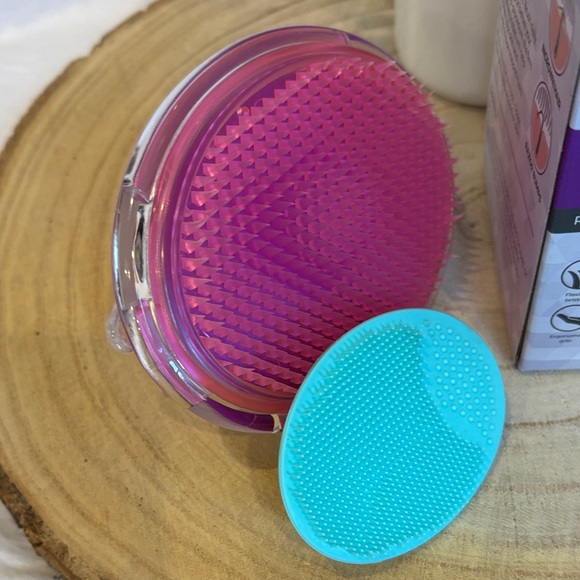 Dylonic Exfoliating Brush & Tweezers Set - Unisex - Picture 2 of 3